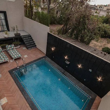 Saiba Outhouse- 4 Bed Room- Pool- Theatre- Partyhall- Garden & Terrace Sitting Area Jaipur Luaran gambar
