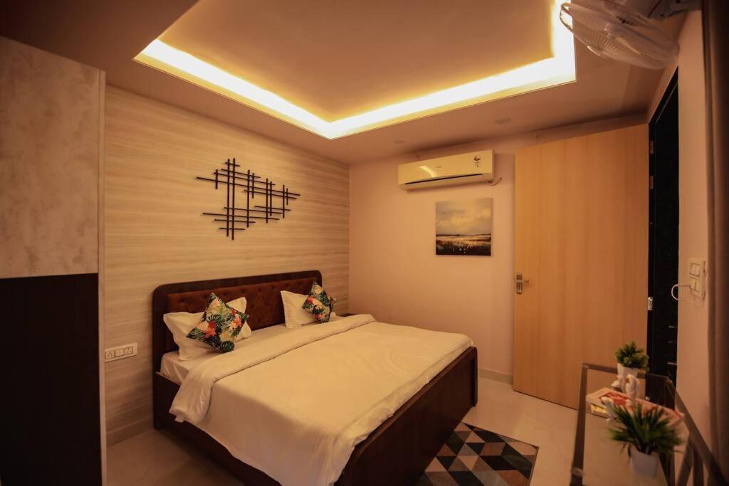 Saiba Outhouse- 4 Bed Room- Pool- Theatre- Partyhall- Garden & Terrace Sitting Area Jaipur Luaran gambar