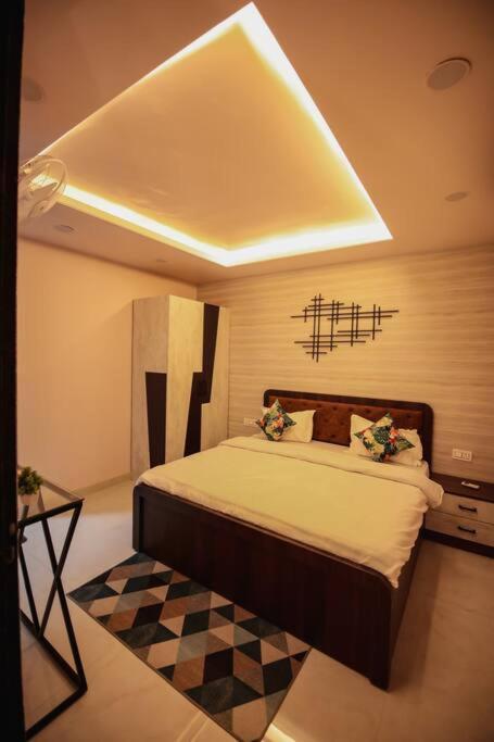 Saiba Outhouse- 4 Bed Room- Pool- Theatre- Partyhall- Garden & Terrace Sitting Area Jaipur Luaran gambar